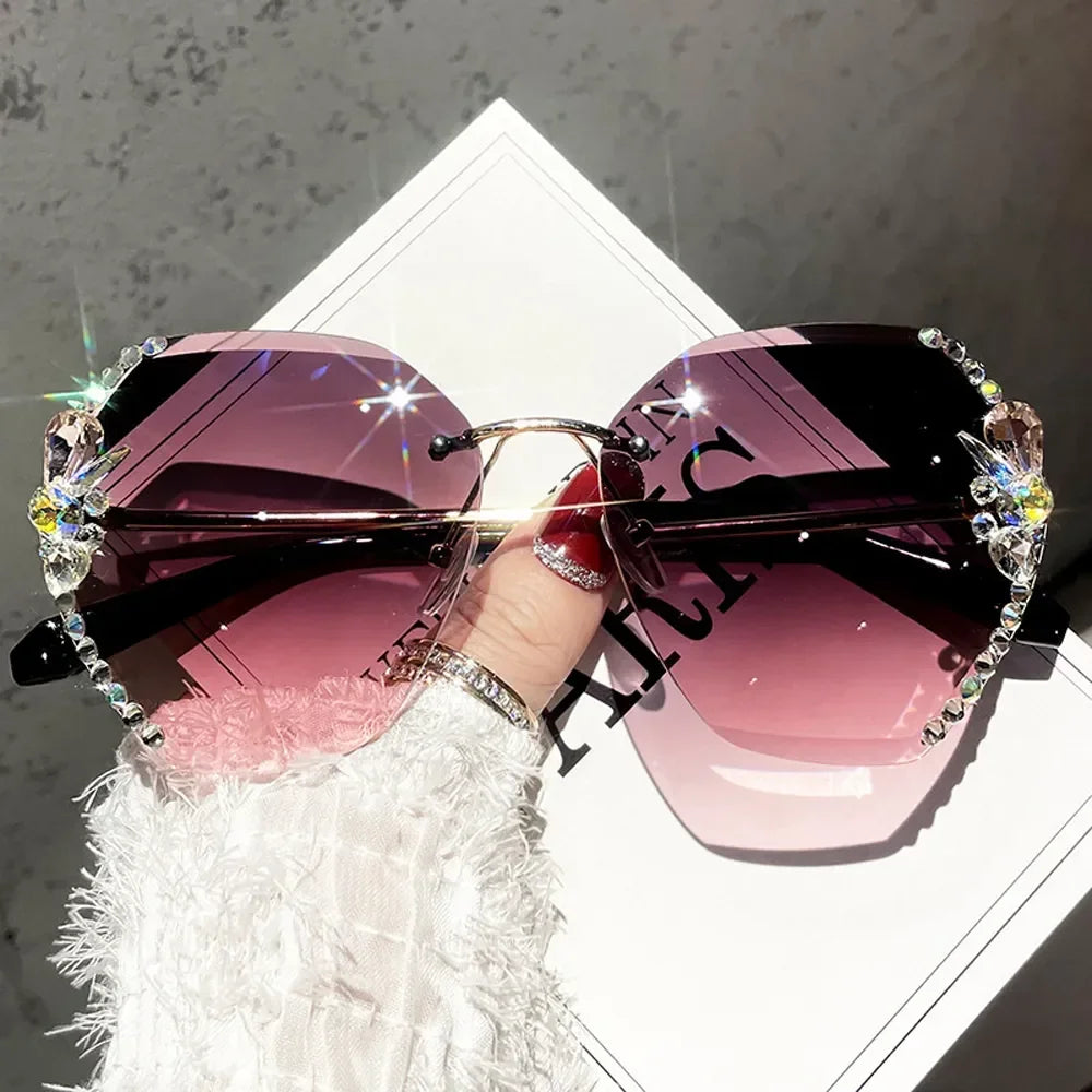 2025 Luxury Vintage Rimless Rhinestone Sunglasses – Gradient Lens Fashion Shades for Women